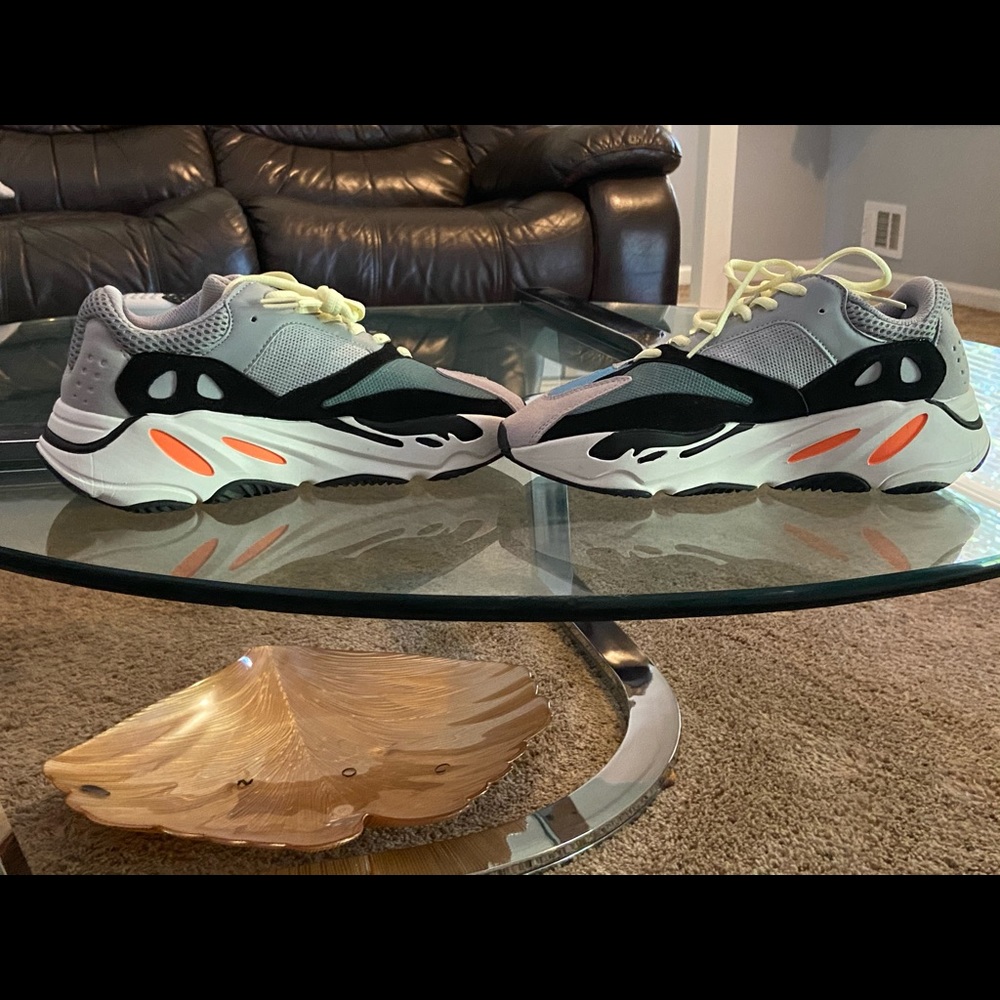 Yeezy 700 wave runner